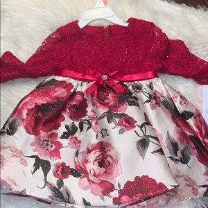 cute flower dress!